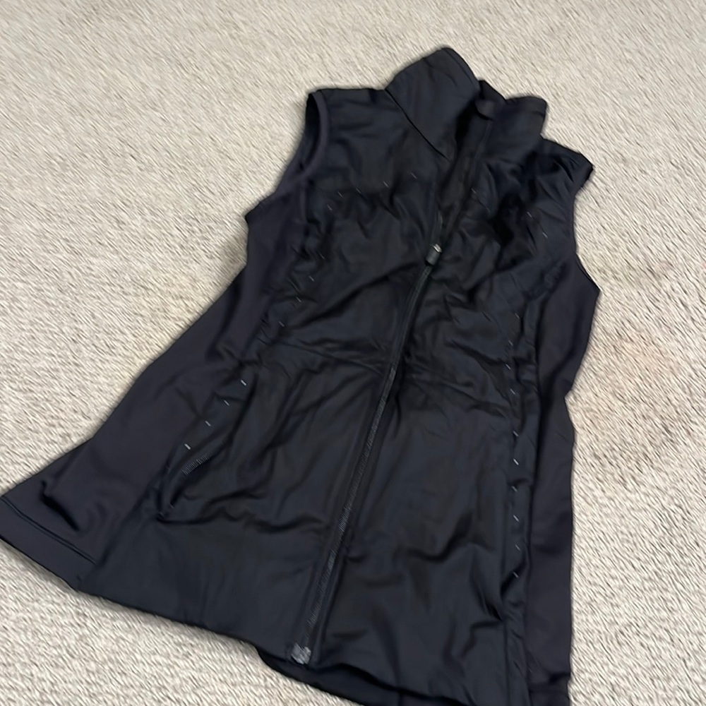 lululemon vest black 4